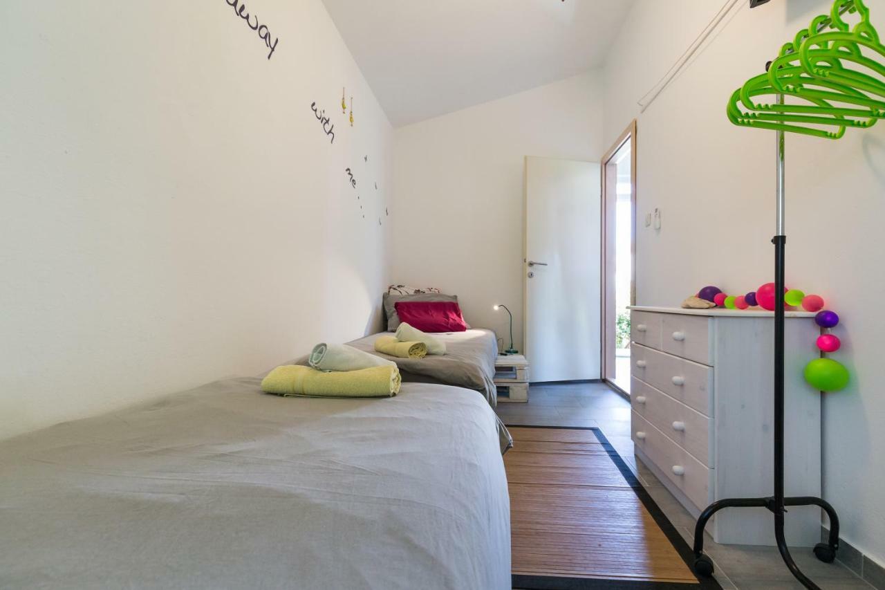 Apartment Marija Petrcane Exterior photo